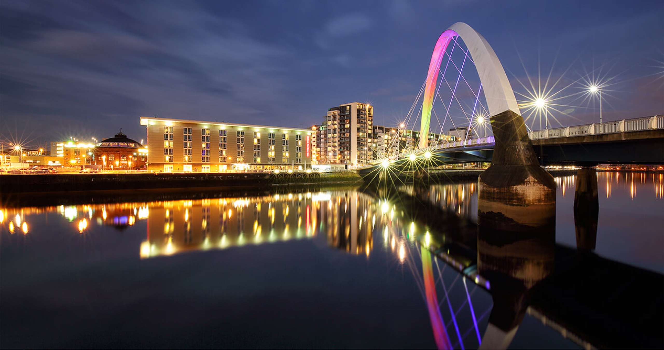 Glasgow at night